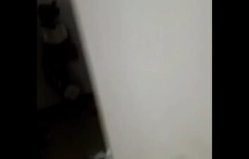 Pillé a mi esposa teniendo sexo con mi amigo